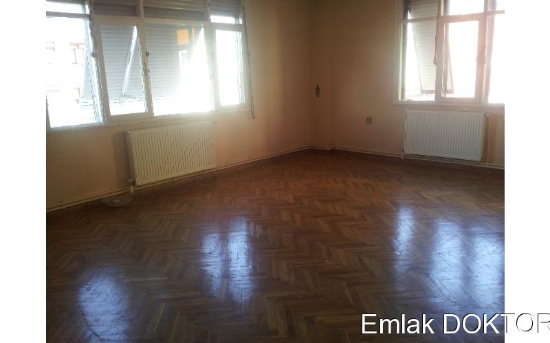 BEKTAŞ EMLAKTAN KİRALIK 3+1 120M2 ÇARŞIDA DAİRE